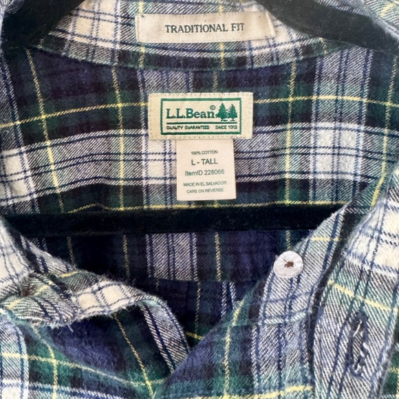Men's L.L. Bean button up flannels (2 total)  Size Large/Tall, Traditional fit - Picture 7 of 7